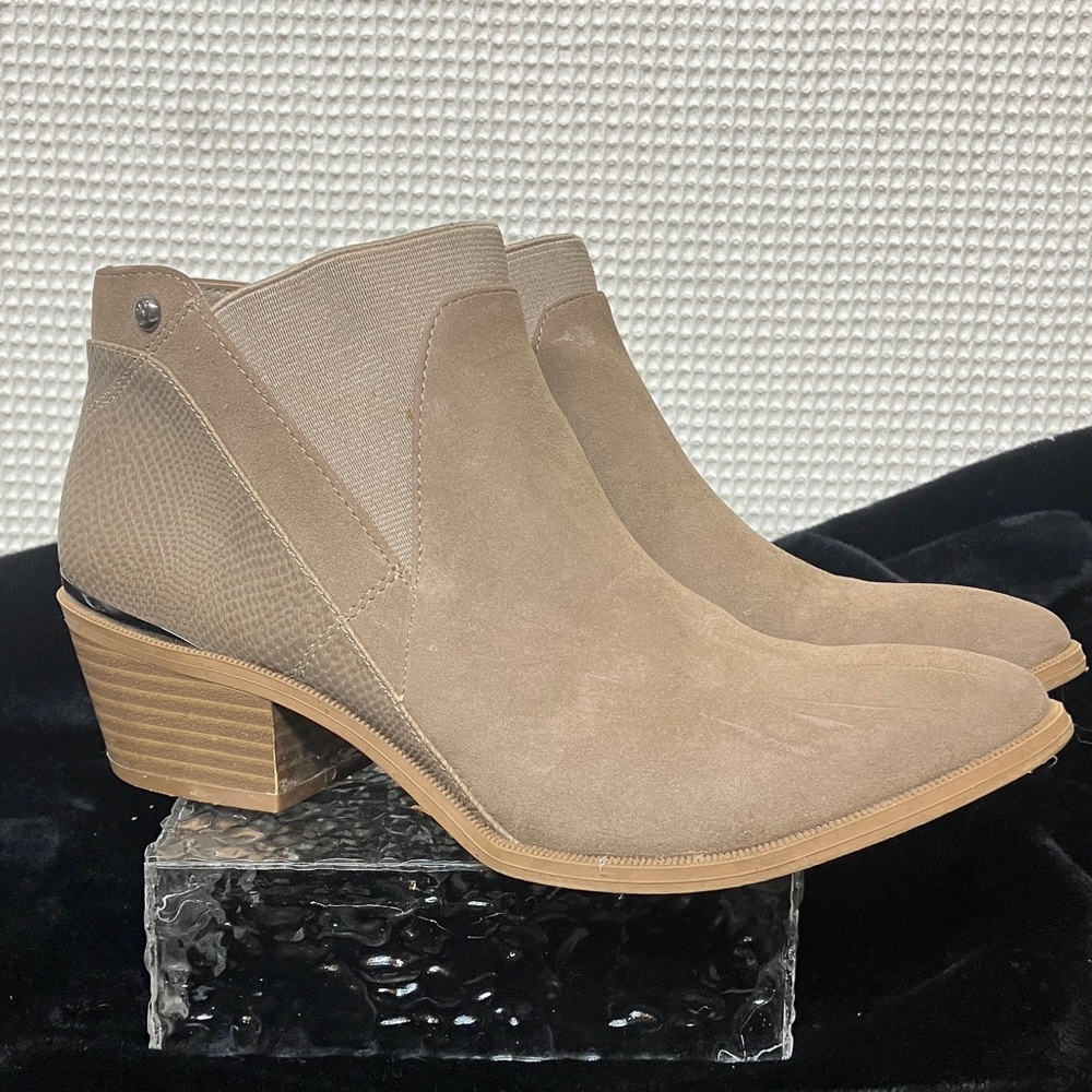 Simply Vera Wang shoes